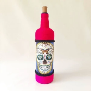 Luminária Garrafa Caveira Rosa - Artesanato e Personalizados