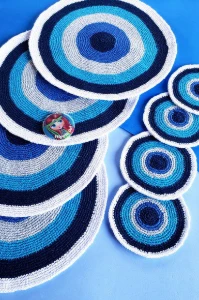Kit Sousplat e Porta Copo Olho Grego em Crochê - Artesanato e Personalizados