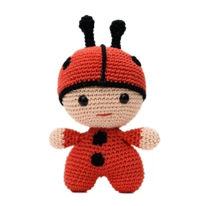 Bebê Joaninha em amigurumi - Artesanato e Personalizados