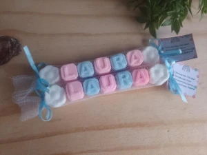 Sabonete Nome 5 Letras com 2 Flores no Tule. - Artesanato e Personalizados