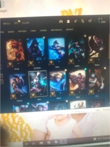 Contas de lol d4 - League of Legends