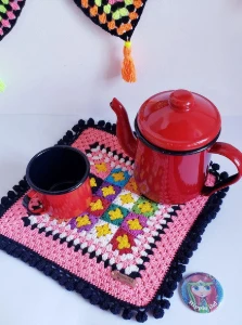 Toalhinha de Crochê Festa Junina - Artesanato e Personalizados