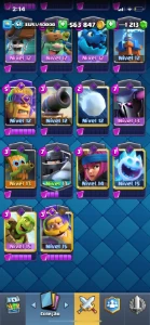 Vendo conta dó clash Royale antiga é bem gemada