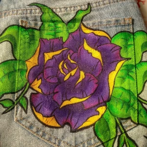 Short jeans THArt Rosa customizado - Artesanato e Personalizados