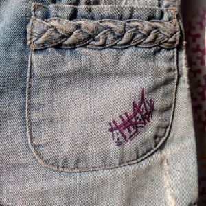 Short jeans THArt Rosa customizado - Artesanato e Personalizados