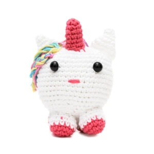 Unicórnio Bola Rosa Escuro em Amigurumi - Artesanato e Personalizados