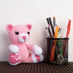 Mini Gatinha Miau em Amigurumi - Artesanato e Personalizados
