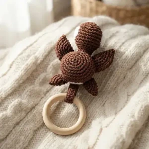 Mordedor Tartaruga Marrom com Argola de Madeira - Artesanato e Personalizados