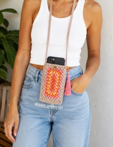 Porta Celular de Crochê - Artesanato e Personalizados