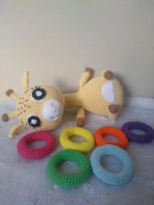 Amigurumi Girafa Monta e Desmonta - Artesanato e Personalizados