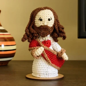 Imagem de Jesus Cristo em Amigurumi - Artesanato e Personalizados