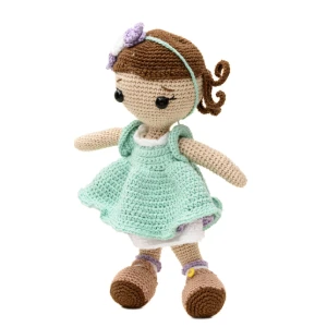 Boneca Flora em Amigurumi - Artesanato e Personalizados
