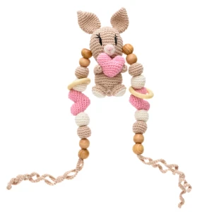 Enfeite Berço Amigurumi Coelhinho Coração Artesanal Bebê - Artesanato e Personalizados