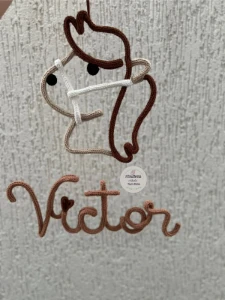 Nome personalizado com Cavalinho de Tricotin - Artesanato e Personalizados