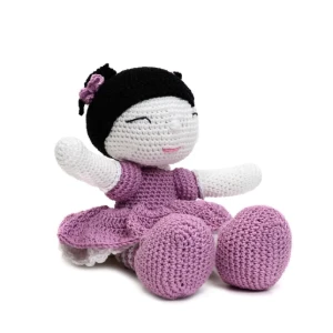 Boneca Miong em amigurumi - Artesanato e Personalizados