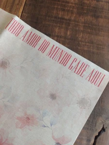Papel Kraft - Todo Amor Cabe Aqui - Artesanato e Personalizados