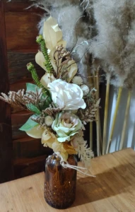 Arranjo com flores desidratadas - Ambar - Artesanato e Personalizados
