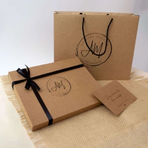 Embalagem Kraft Personalizada — 50 Unidades