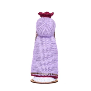Nossa Senhora em Amigurumi com Manto Lilás - Artesanato e Personalizados