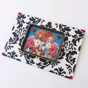 Quadro Latinha -Sagrados Corações - Artesanato e Personalizados