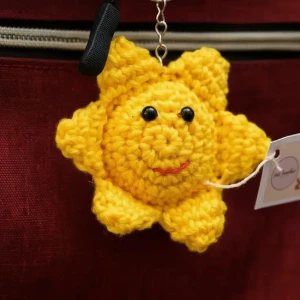Chaveiro Solzinho Amigurumi - Artesanato e Personalizados