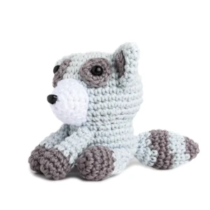 Filhote de Guaxinim em Amigurumi - Artesanato e Personalizados