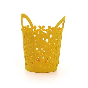 Cesta de Feltro com Alça e Recortes Florais - Cores - Artesanato e Personalizados