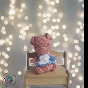porquinha nice amigurumi - Artesanato e Personalizados