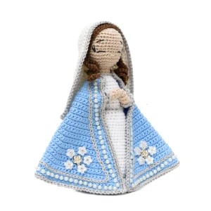 Maria em Amigurumi - Artesanato e Personalizados