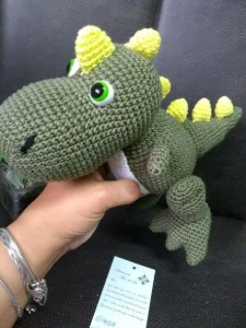 Amigurumi Dino T-Rex - Artesanato e Personalizados