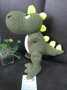 Amigurumi Dino T-Rex - Artesanato e Personalizados
