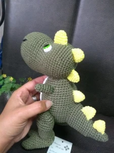 Amigurumi Dino T-Rex - Artesanato e Personalizados