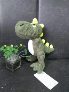 Amigurumi Dino T-Rex - Artesanato e Personalizados