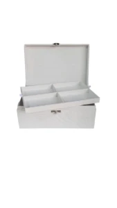 Porta-Joias em Linho Off-White de 4 Andares - Artesanato e Personalizados