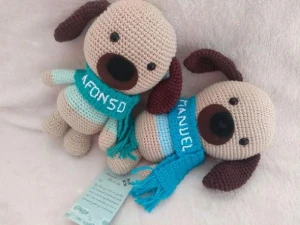 Cachorrinho com Nome Bordado - Artesanato e Personalizados