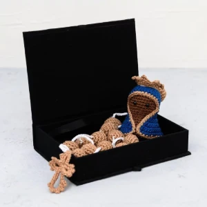 Terço Nossa Senhora Aparecida em Amigurumi - Artesanato e Personalizados