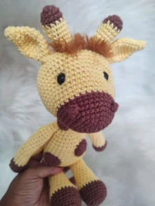 Amigurumi Girafa de Crochê - Artesanato e Personalizados