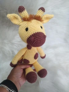 Amigurumi Girafa de Crochê - Artesanato e Personalizados