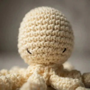 Polvo Pequeno Amarelo Amigurumi - Artesanato e Personalizados