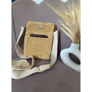 Bolsa de crochê transversal com alça regulável - Artesanato e Personalizados