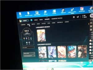 Vendo conta league of legends, levei 136, platina 2 LOL