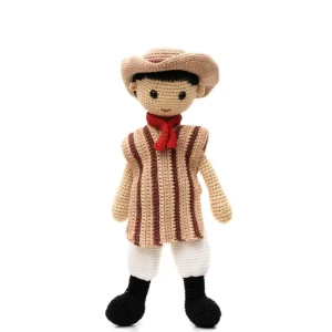 Boneco Gaúcho em amigurumi - Artesanato e Personalizados