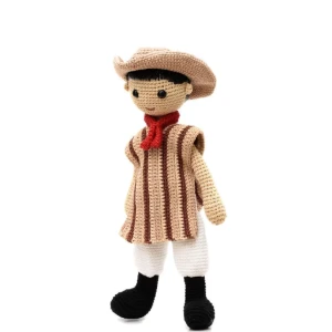 Boneco Gaúcho em amigurumi - Artesanato e Personalizados