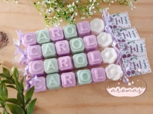 Sabonete Nome 4 Letras com Flor - Artesanato e Personalizados