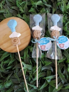 Lembrancinha balão nas nuvens - Artesanato e Personalizados