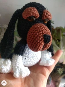 Mini Basset - Amigurumi de Crochê - Artesanato e Personalizados