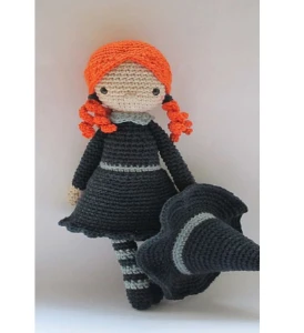 Receita em PDF - Boneca Bruxa Amou Amigurumi - Outros