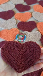 Corações de Crochê - Artesanato e Personalizados