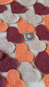 Corações de Crochê - Artesanato e Personalizados