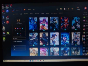 Conta LoL com várias skins lendárias - League of Legends